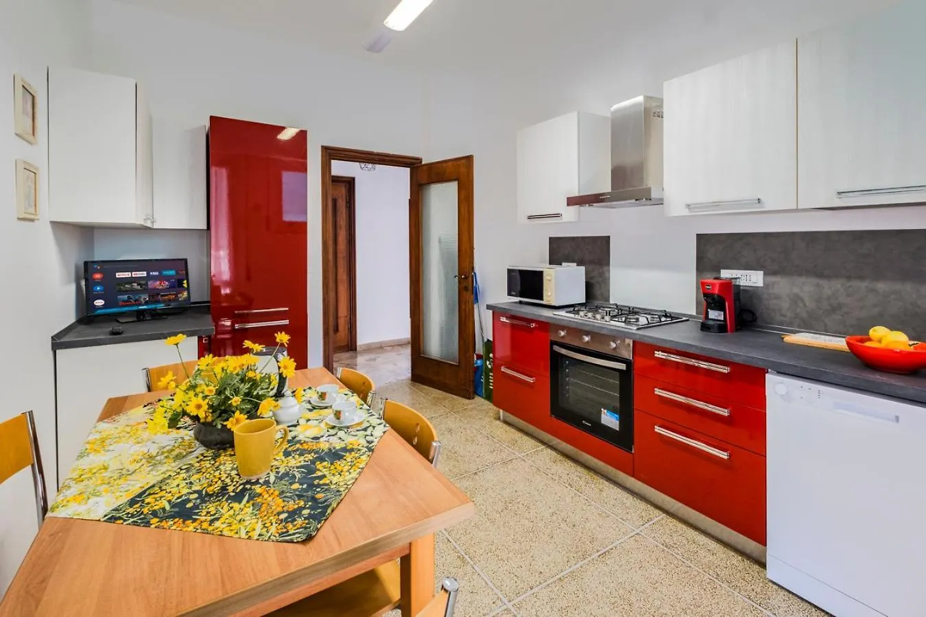 Spazioso Appartamento Con Free Parking 1Min Dal Mare Genoa Italy